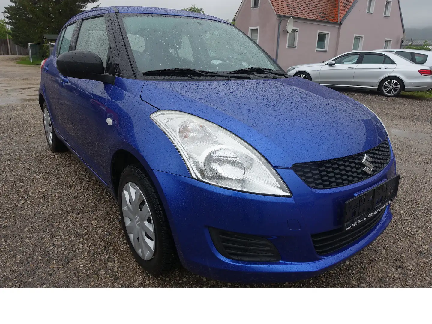 Suzuki Swift Club 4x4 Klima PDC Sitzh. 8-fach bereift Blau - 1