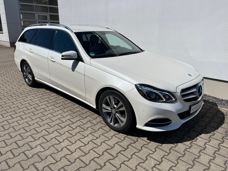 Mercedes-Benz E 350 NAVI LED 4Matic AHZV PDC Sitz/Standheizg — photo 5