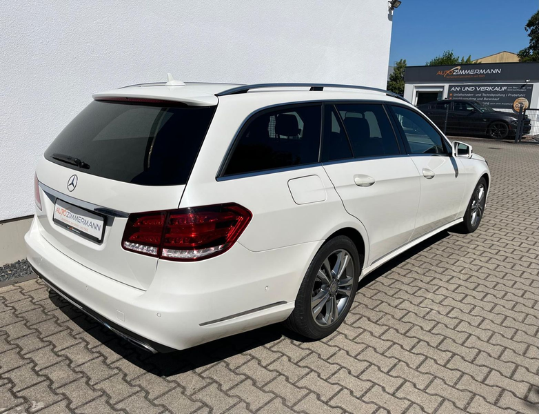 Mercedes-Benz E 350 NAVI LED 4Matic AHZV PDC Sitz/Standheizg — photo 4