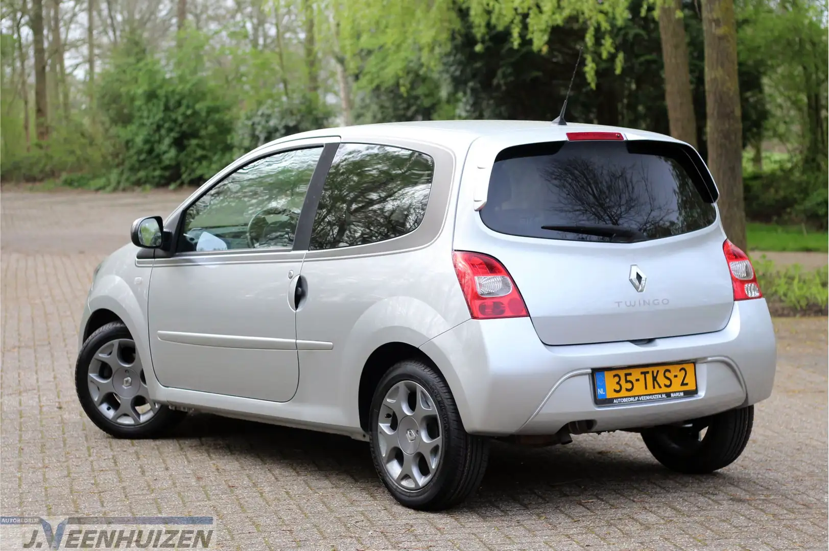 Renault Twingo 1.2-16V Night & Day | 2012 | Airco | Cruise | Nwe Grijs - 2
