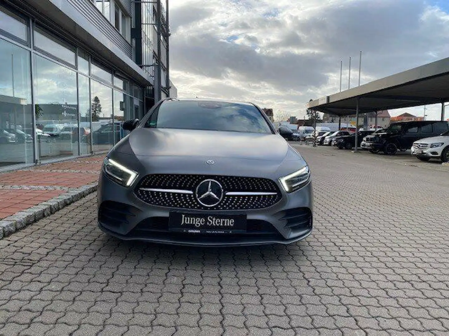 Mercedes-Benz A 250 Premium auto|GRIGIO MAGNO|TETTO|19" Gris - 2