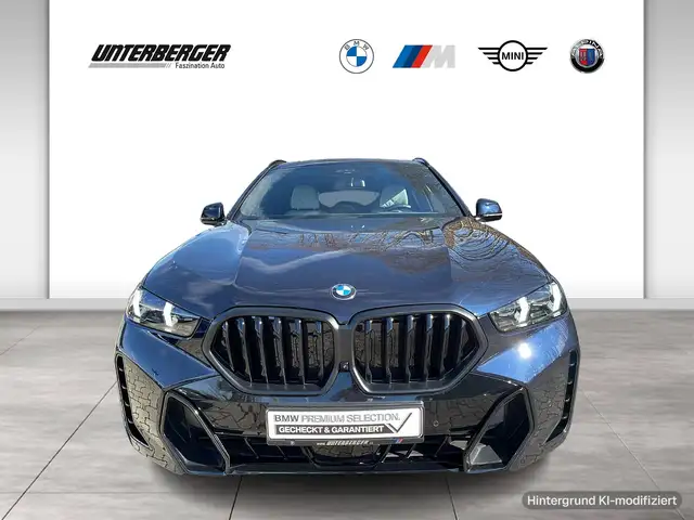 BMW X6 view 2