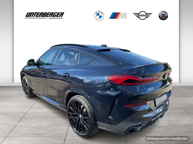 BMW X6 view 4