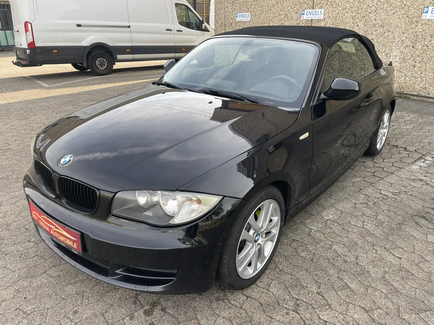 BMW 118 d Cabrio Schwarz Navi PDC 17 Zoll 2.Hand S-Heft Noir - 2