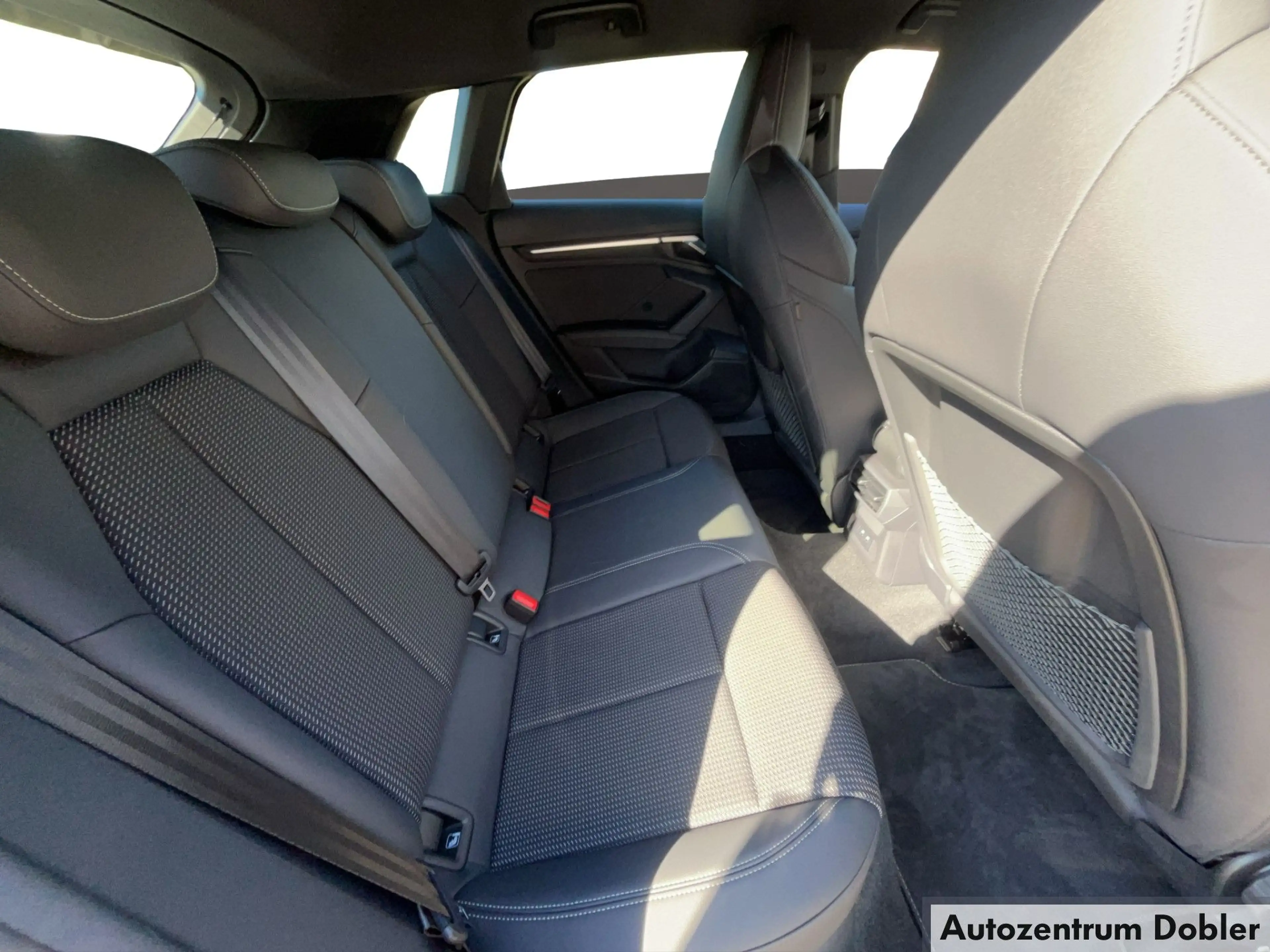 Audi S3 Sportback 2.0 TFSI quattro Navi ACC PDC LED — photo 11