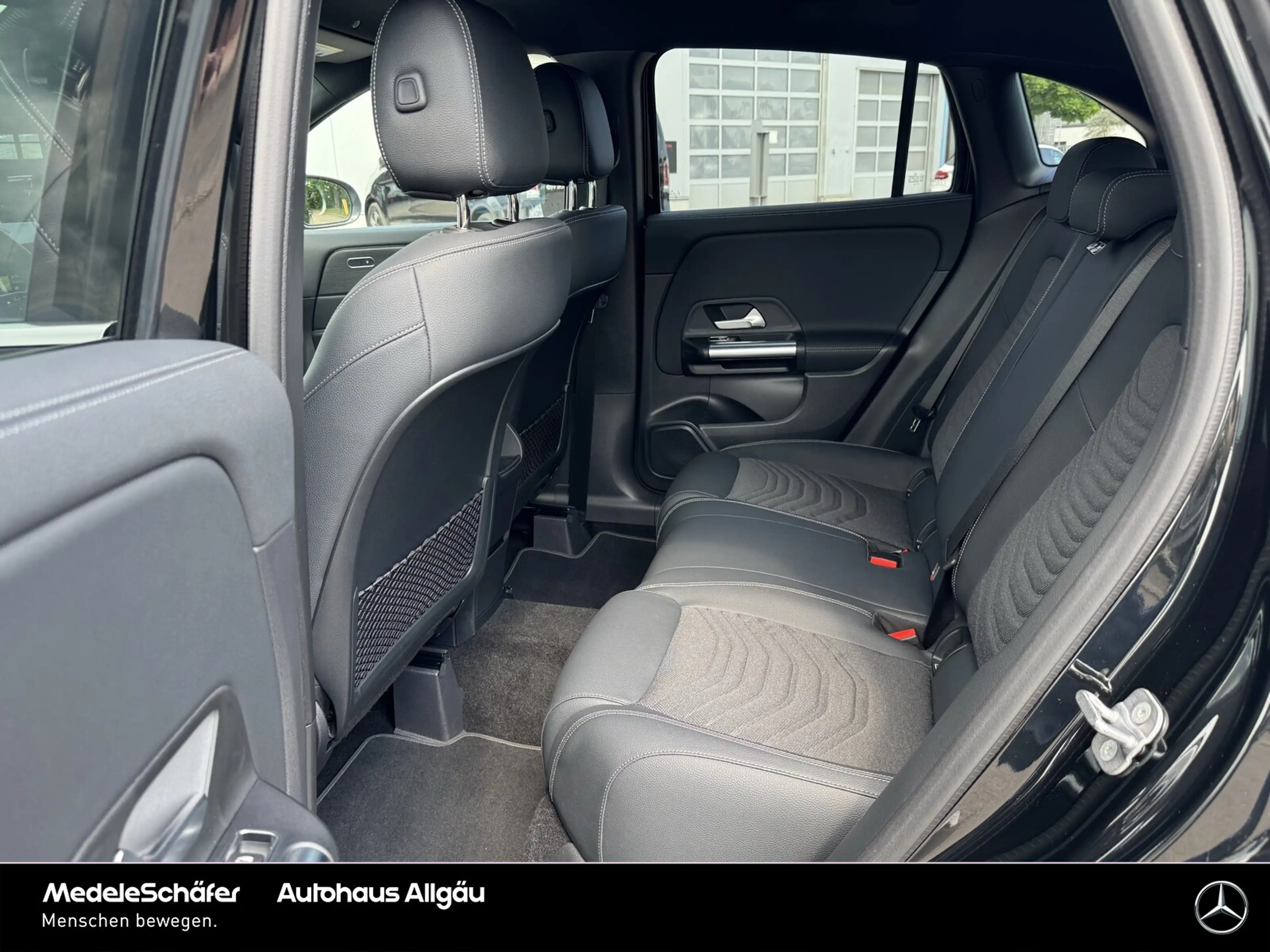 Mercedes-Benz GLA 180 GLA 180 d Progressive WD-Glas-dunkel Kamera LED — photo 10