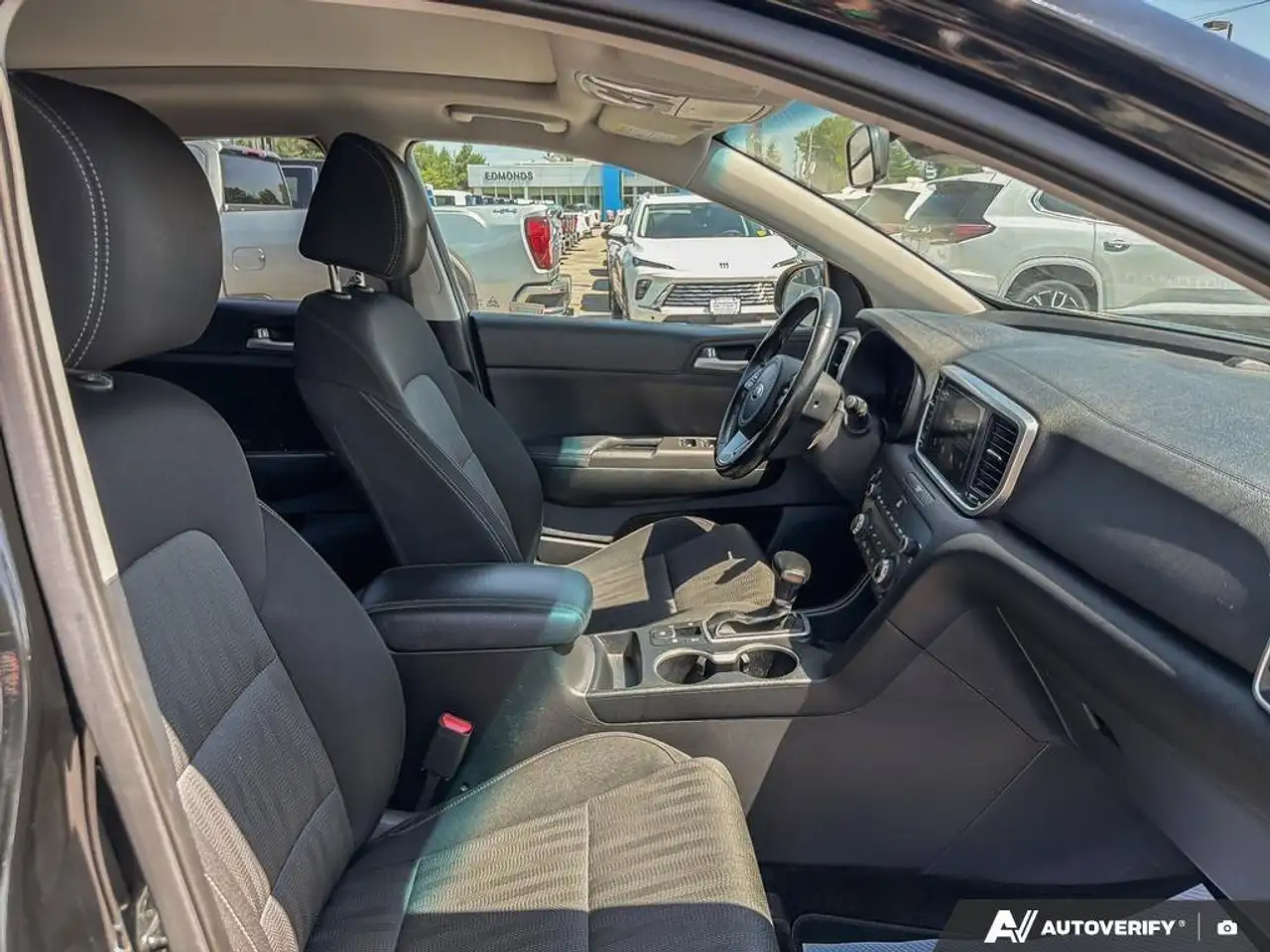 Kia Sportage снимка Kia Sportage