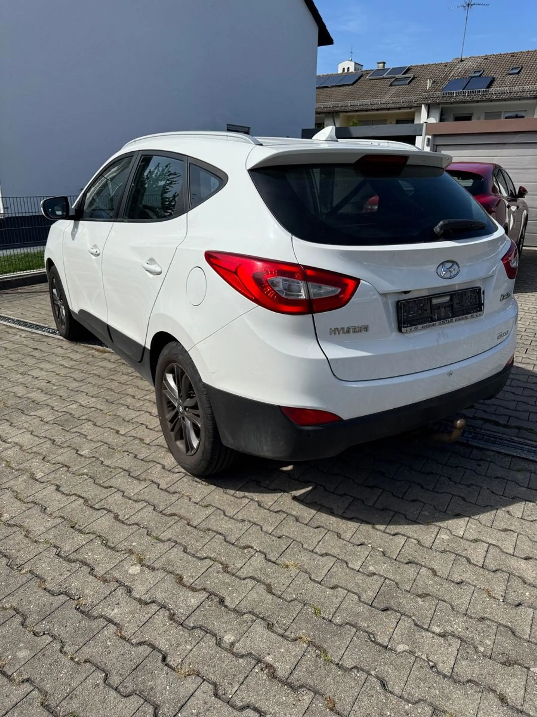 Hyundai iX35 Trend 2WD Navi,Cam,Ahk,Tempomat8xAlu — photo 4