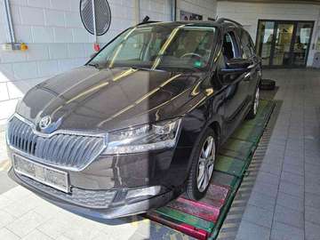 Combi 1.0 TSI PDC DAB Sitzheizung LED 1.Hd