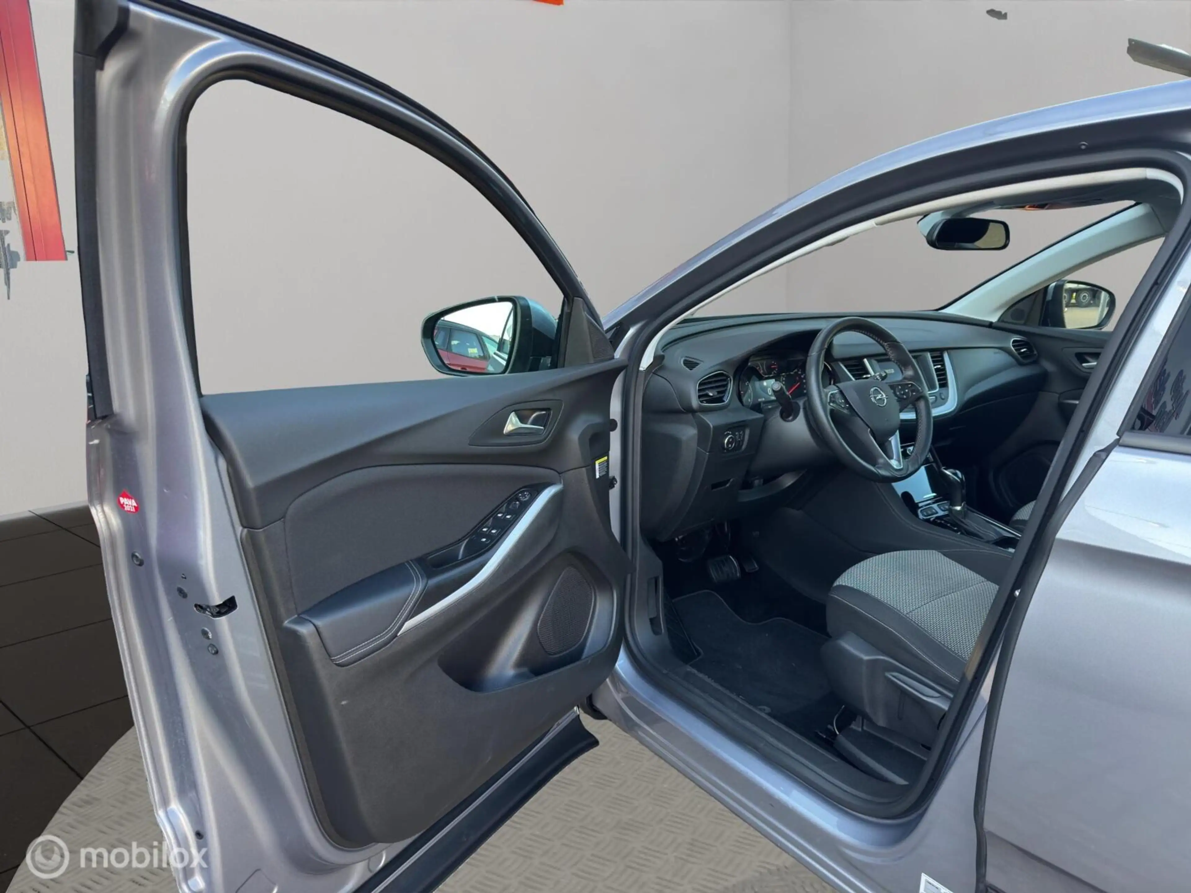 Opel Grandland X 1.2 Turbo Edition — photo 13
