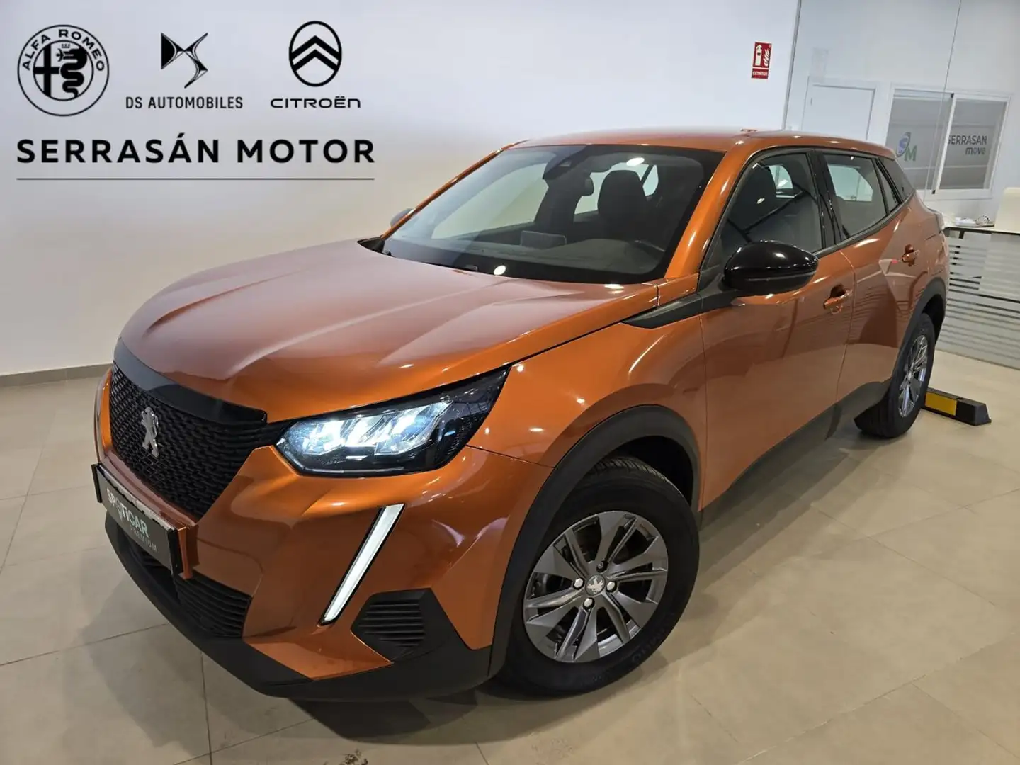 Peugeot 2008 1.5BlueHDi S&S Active Pack 110 Naranja - 1