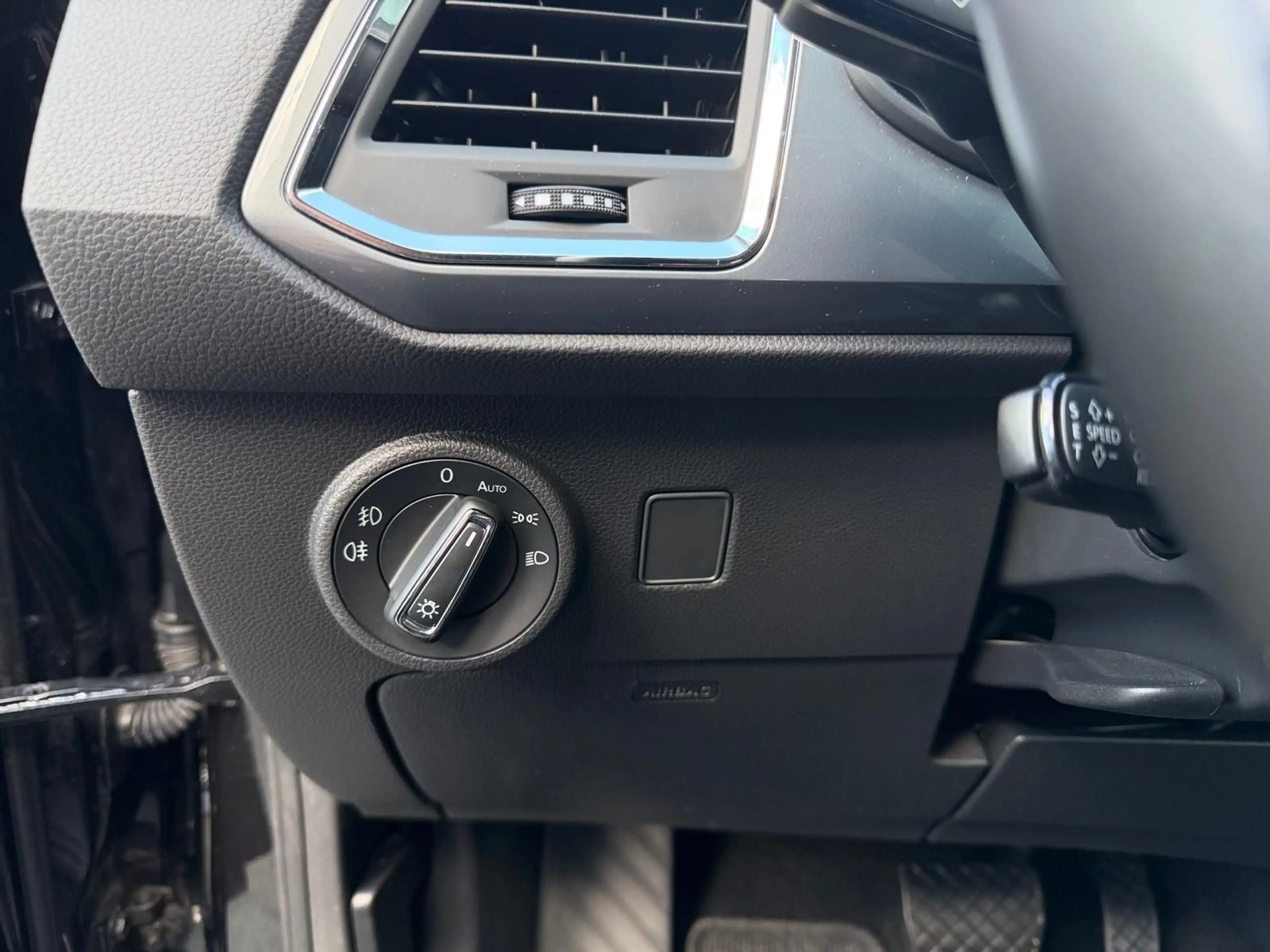 SEAT Ateca Style AUTOMATIK *1.VB*KLIM*SH*NAVI*ALU*PDC — photo 9