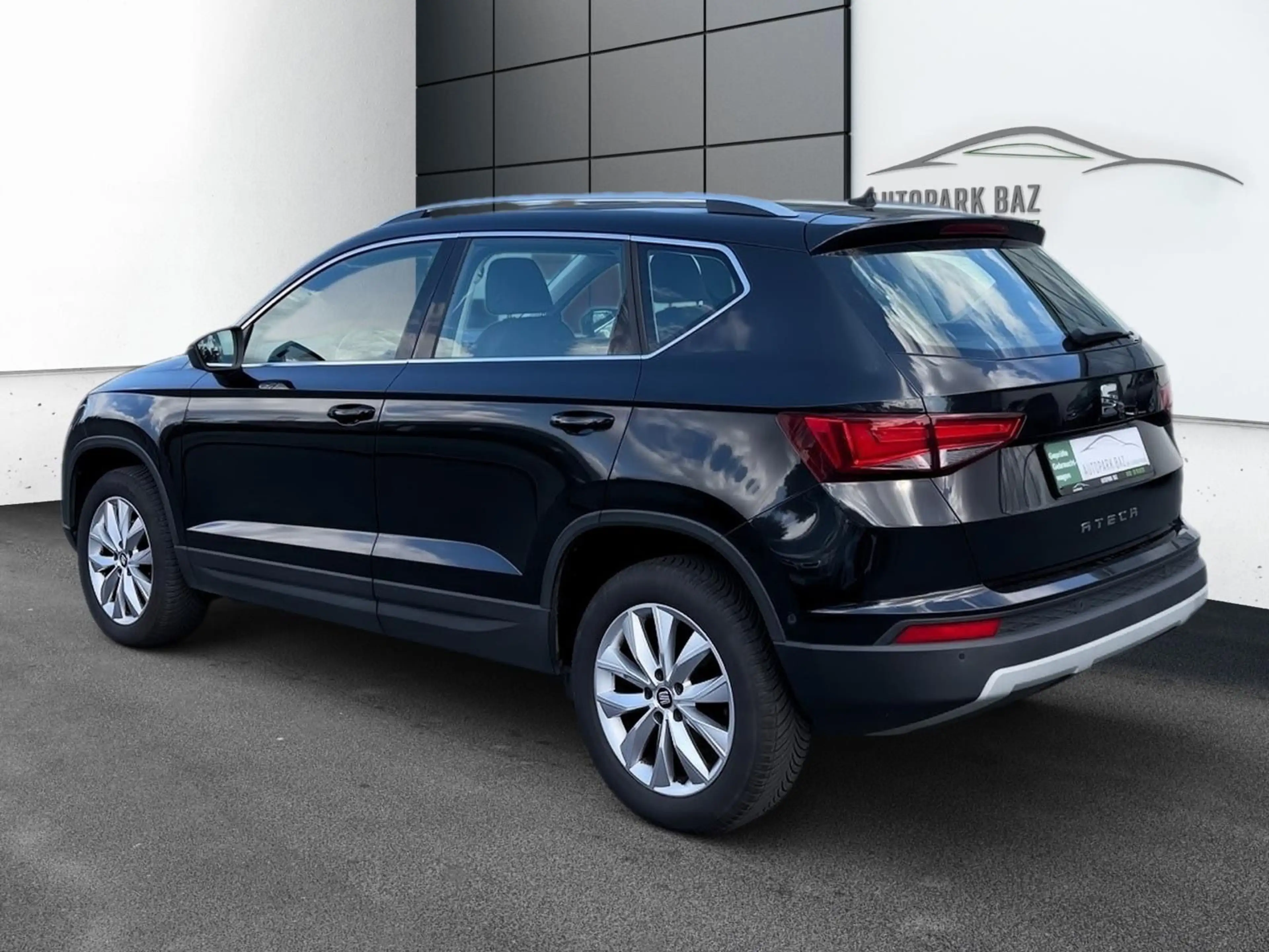 SEAT Ateca Style AUTOMATIK *1.VB*KLIM*SH*NAVI*ALU*PDC — photo 3