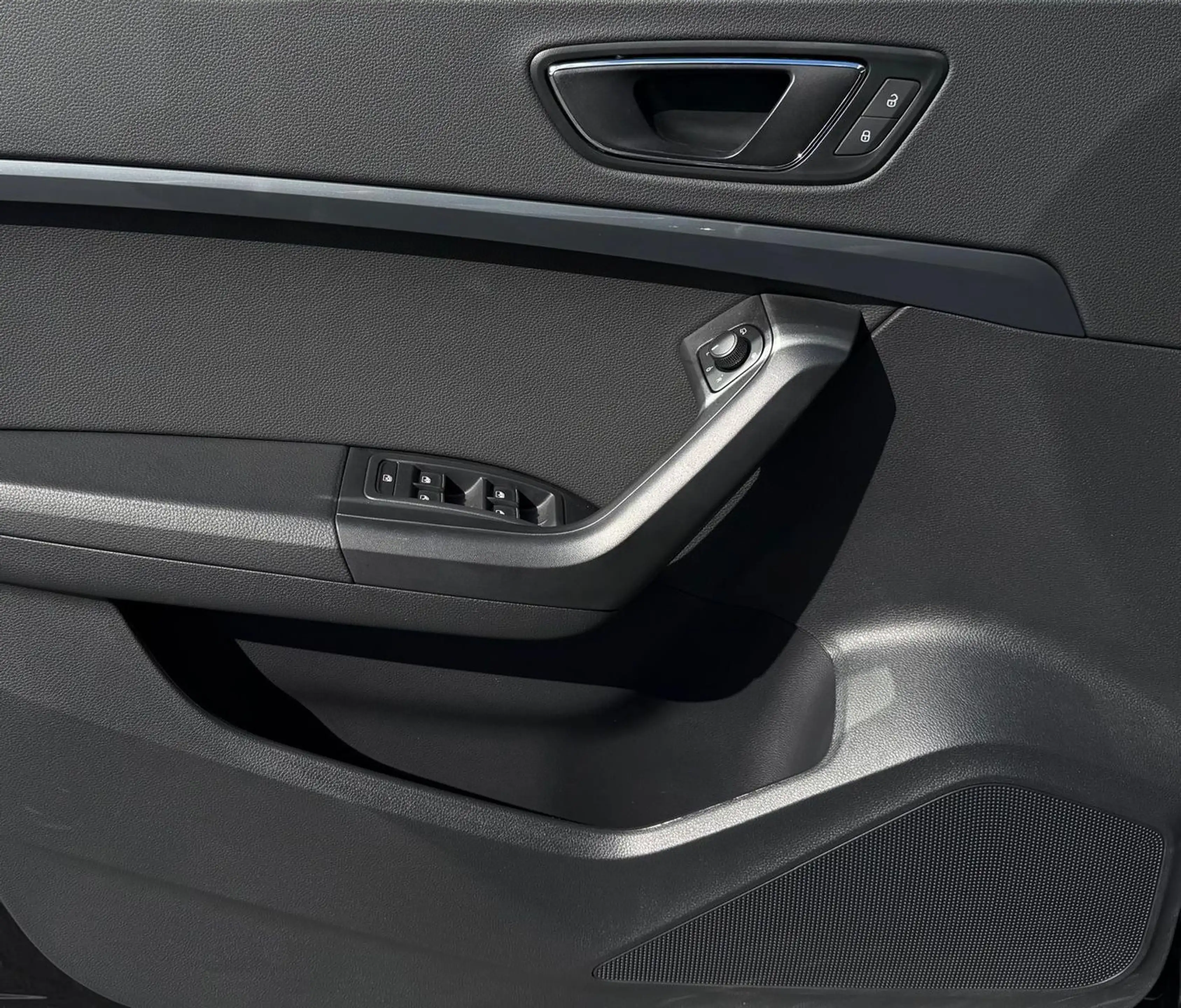 SEAT Ateca Style AUTOMATIK *1.VB*KLIM*SH*NAVI*ALU*PDC — photo 10