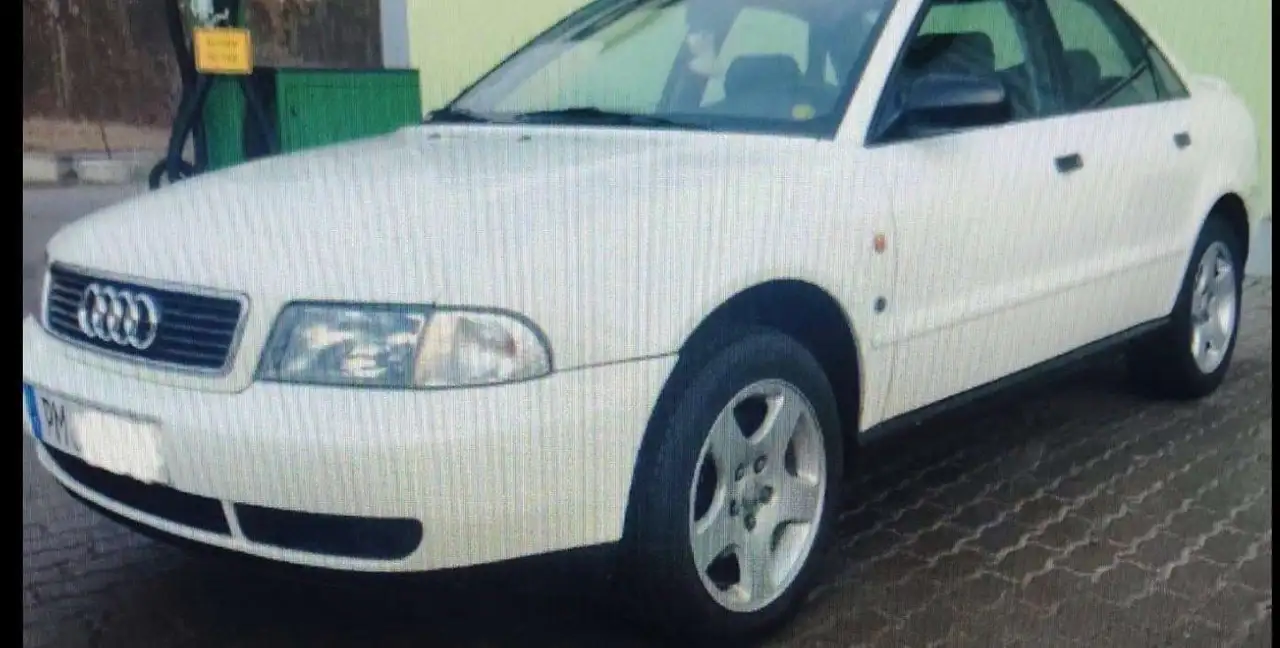 Audi A4 1.8, foto 6