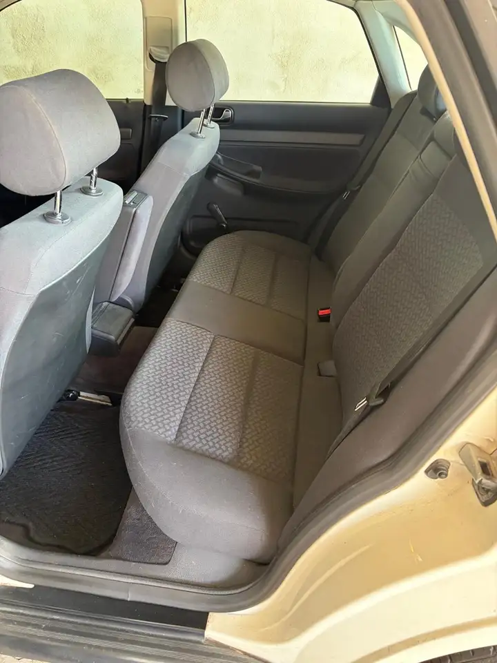 Audi A4 1.8, foto 11