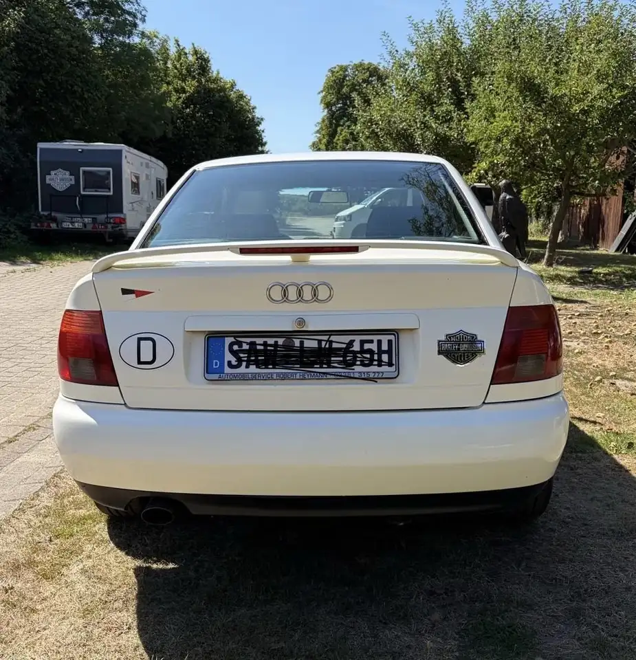 Audi A4 1.8, foto 3