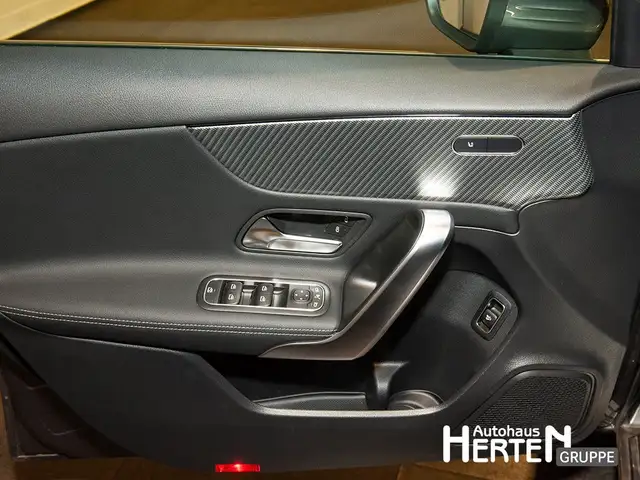 Mercedes-Benz A-Class view 9