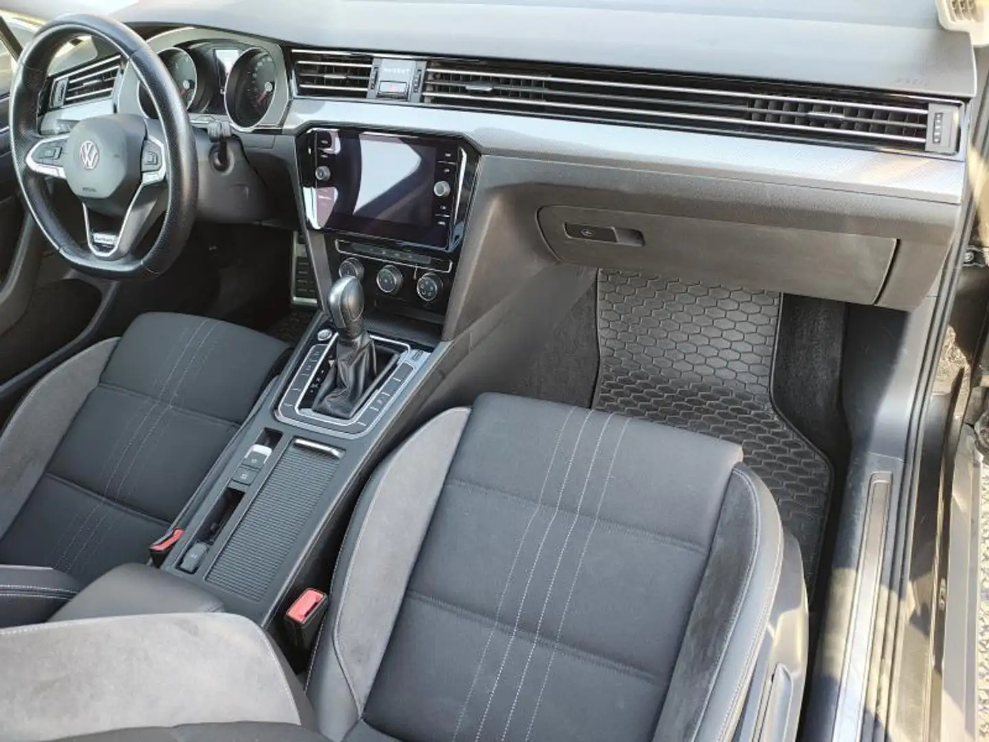 Volkswagen Passat AllTrack / 4Motion / DSG Grijs - 2