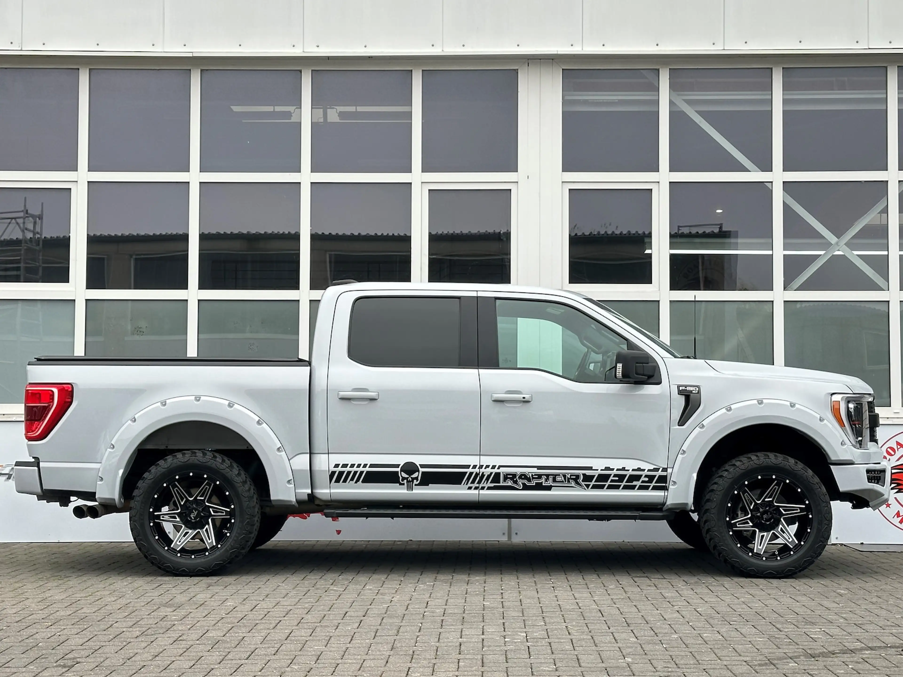 Ford F 150 XLT 5,0L V8 4x4 Raptor LED Leder PDC SH — photo 7