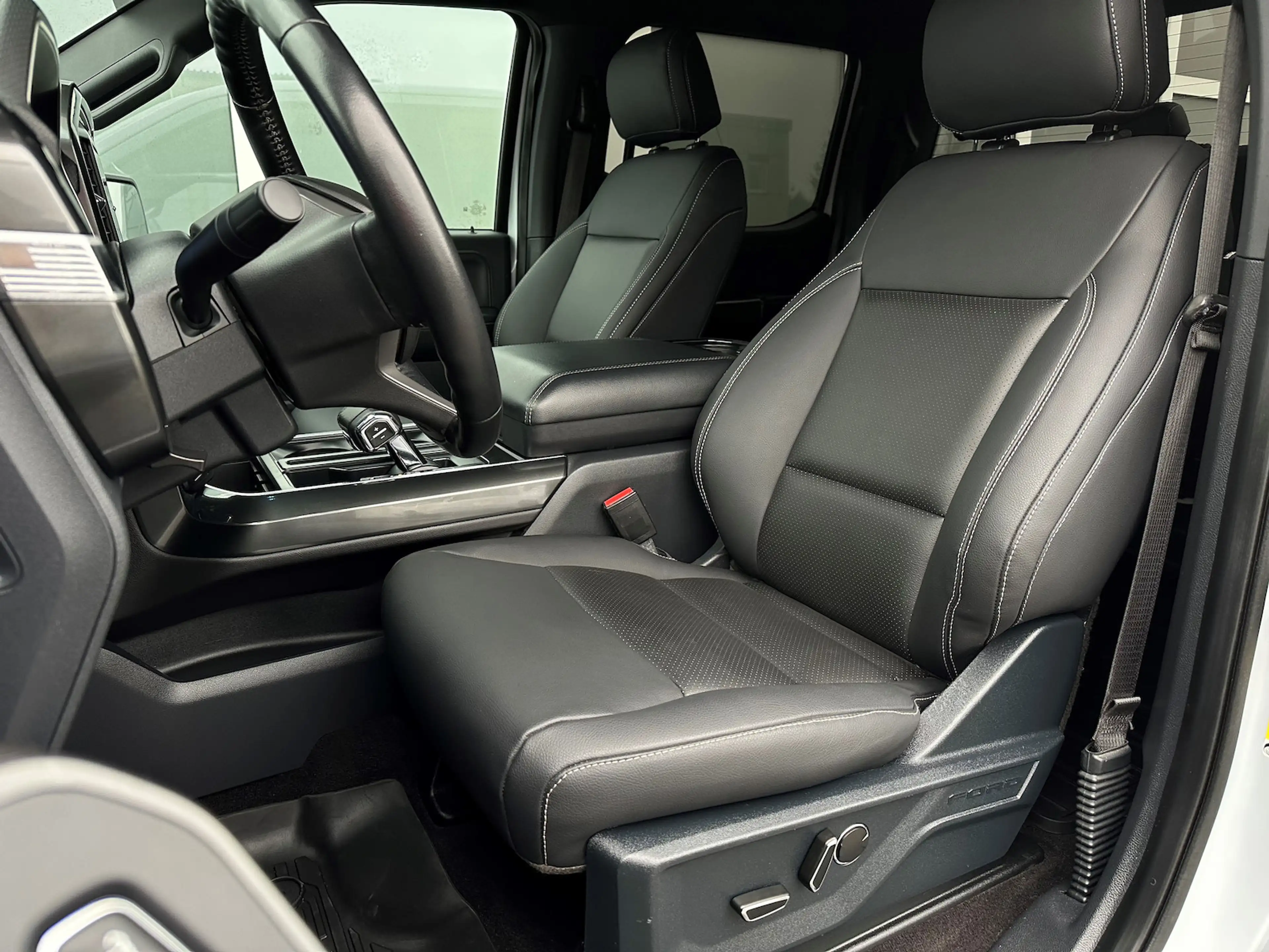 Ford F 150 XLT 5,0L V8 4x4 Raptor LED Leder PDC SH — photo 10