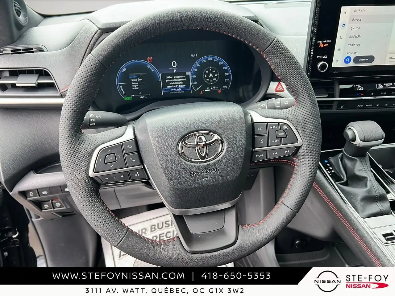 Toyota Sienna снимка Toyota Sienna
