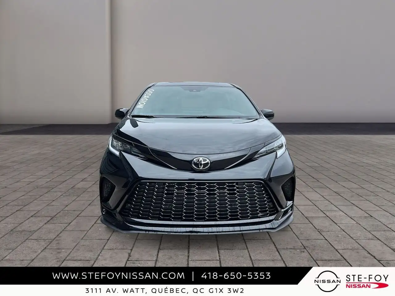 Toyota Sienna снимка Toyota Sienna