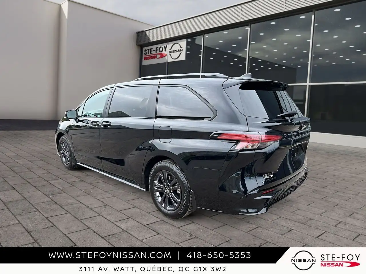 Toyota Sienna снимка Toyota Sienna