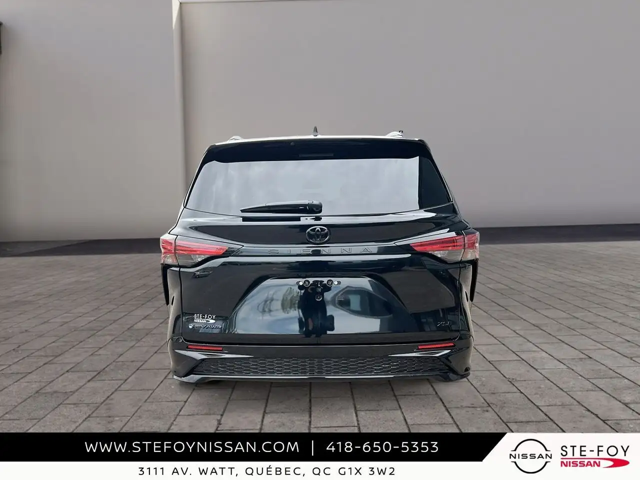 Toyota Sienna снимка Toyota Sienna