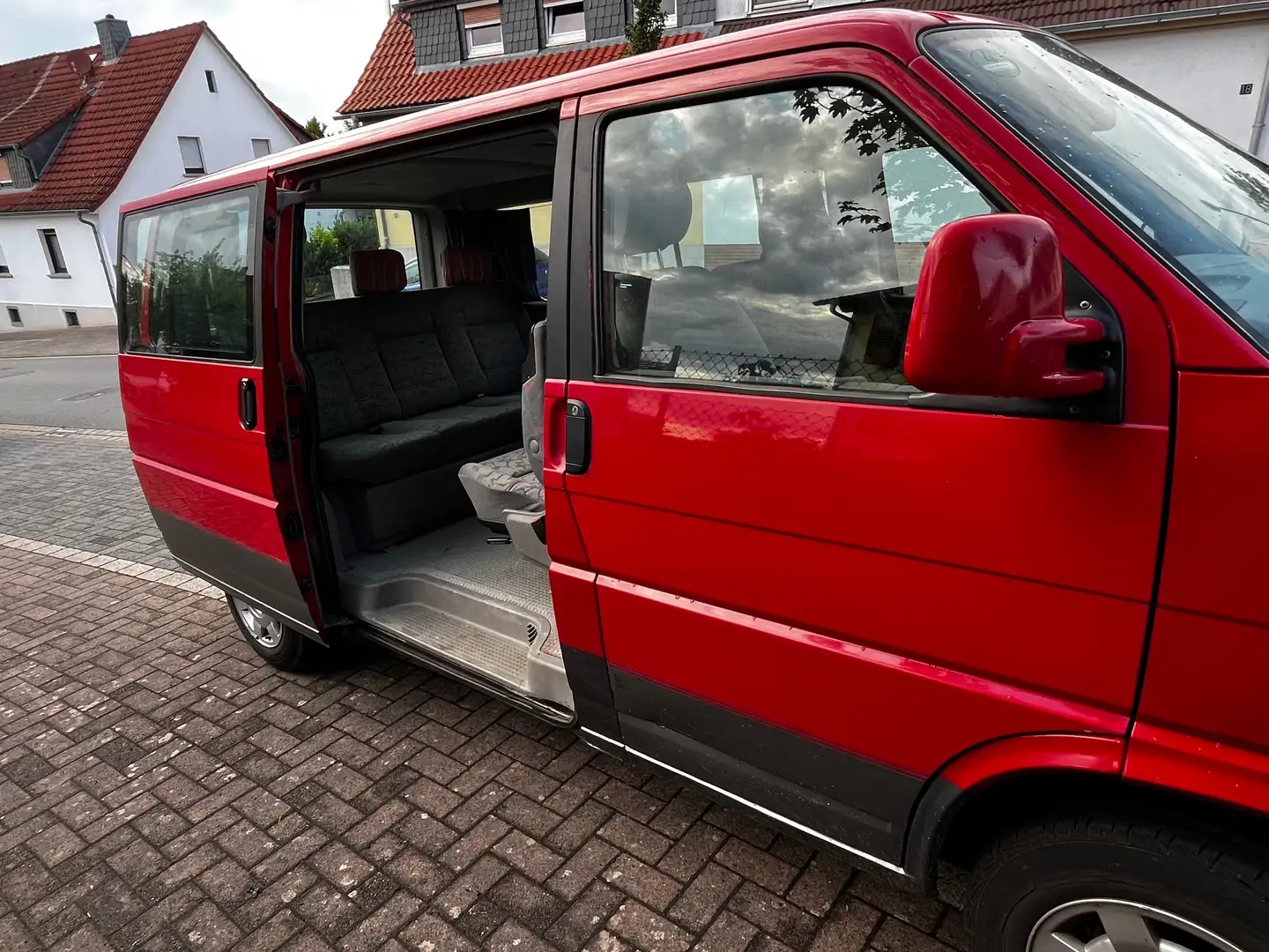 Volkswagen T4 Multivan Multivan T4 TDI 7DC UY2 Красный - 2