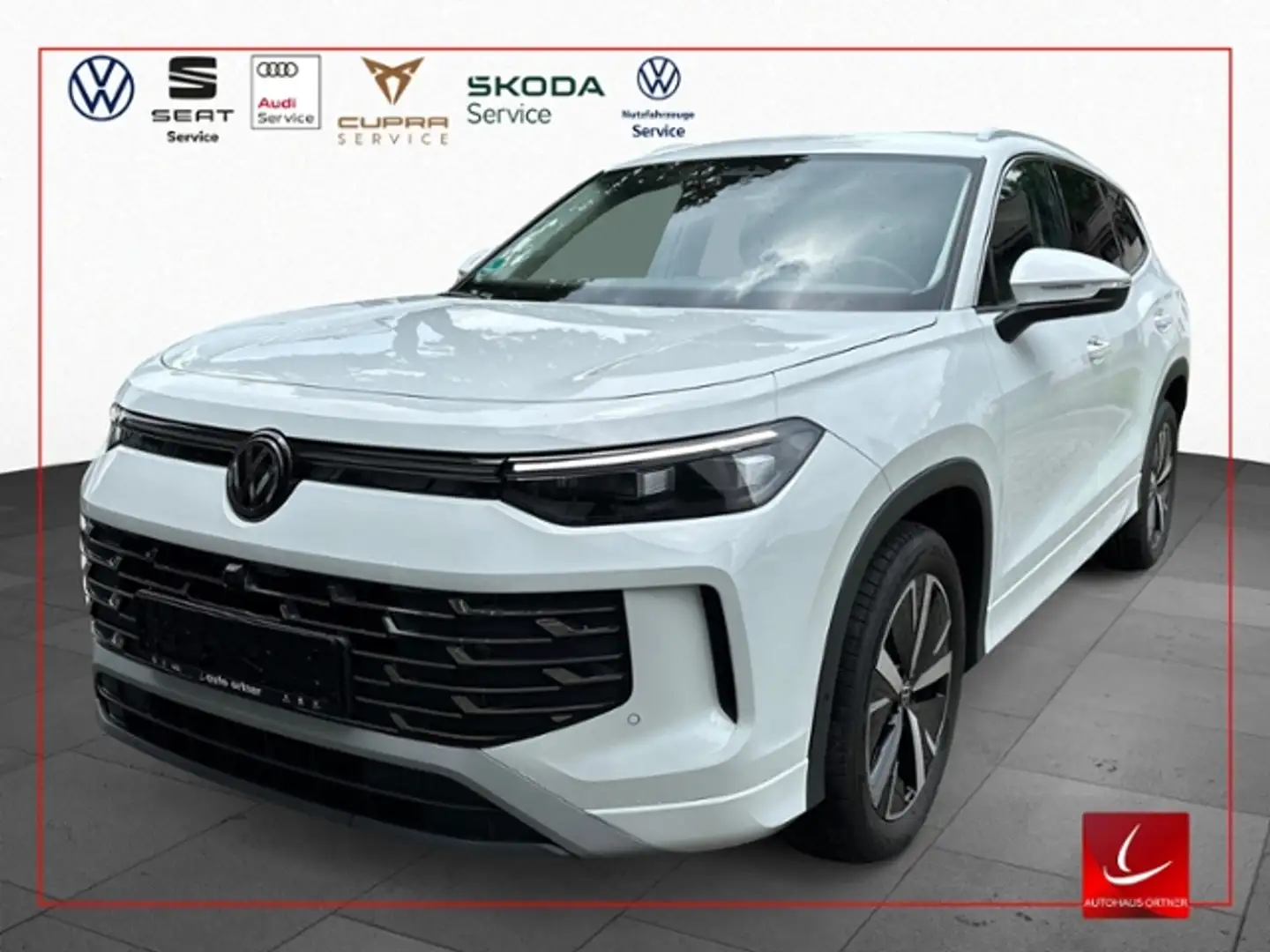 Volkswagen Tayron 1,5 eTSI DSG ELEGANCE 7-SITZER NAVI AHK IQ DRIVE Wit - 1