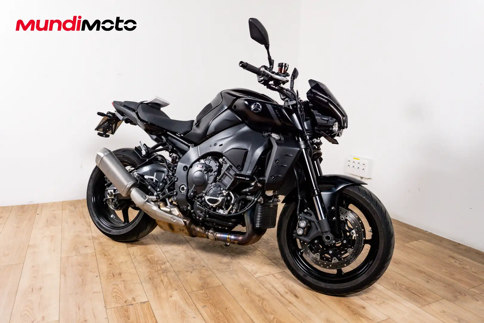 Yamaha MT-10 - 2