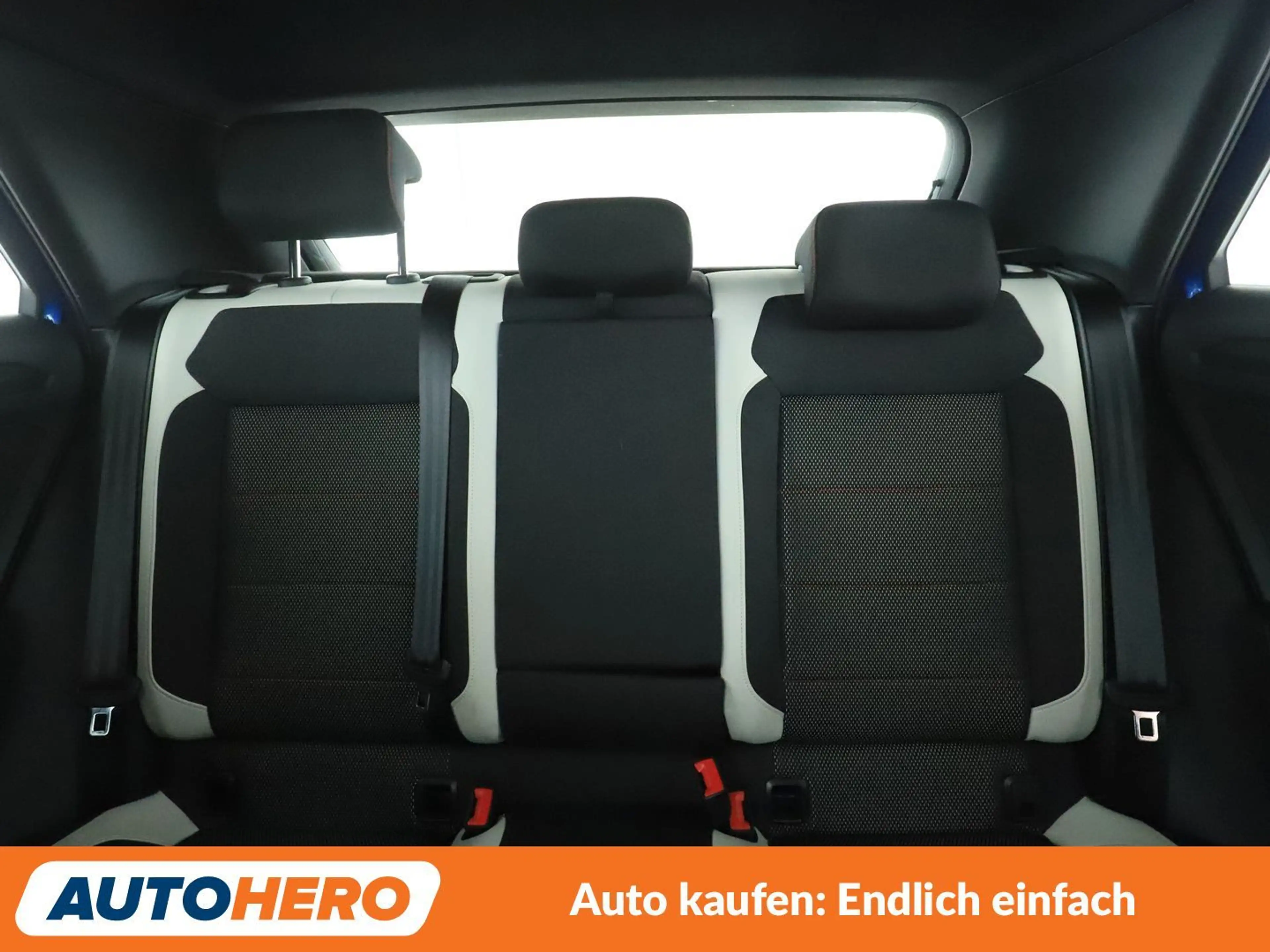 Volkswagen T-Roc 1.5 TSI ACT Sport Aut.*NAVI*LED*ACC* — photo 15