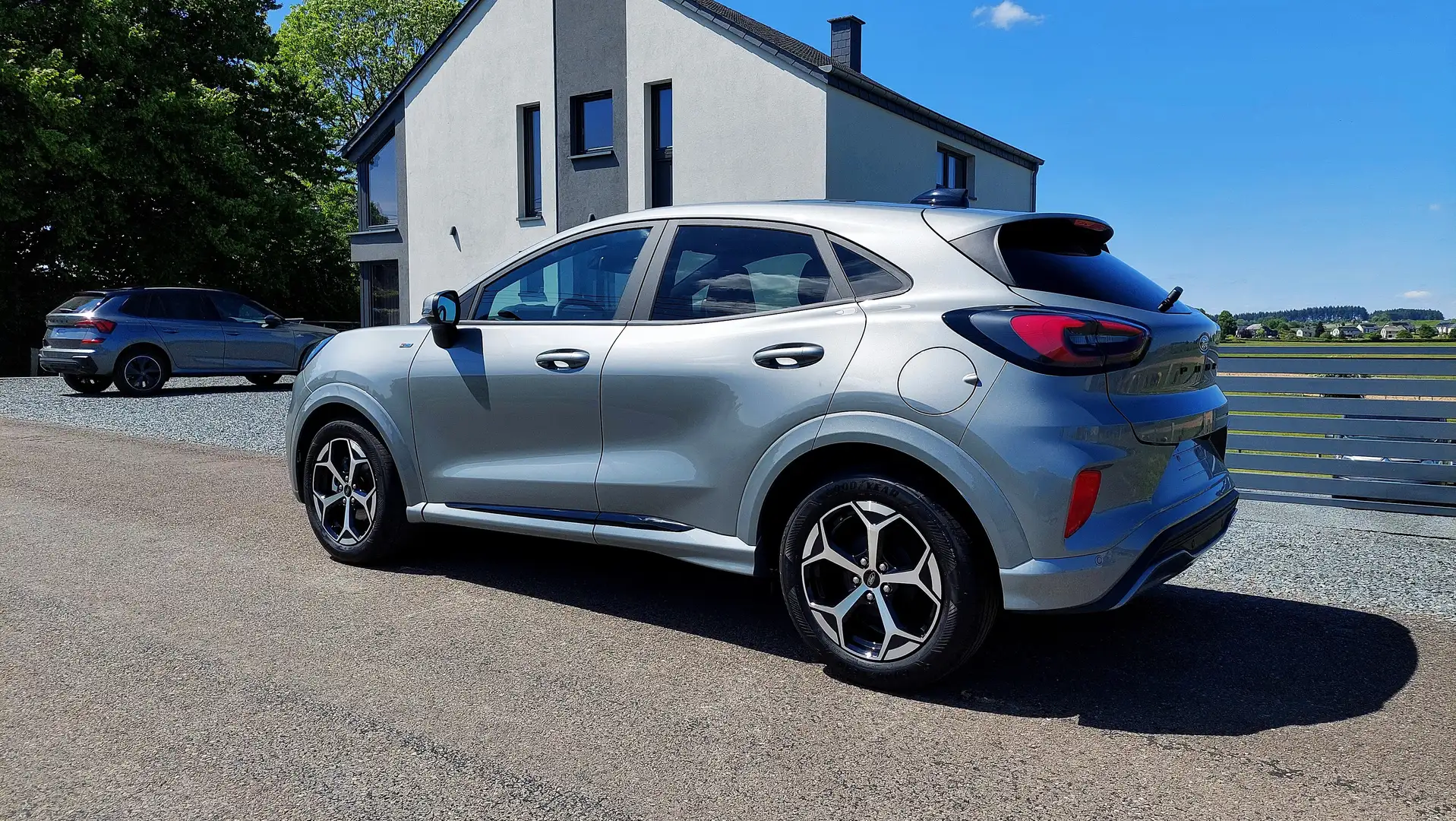 Ford Puma 1.0 EcoBoost mHEV ST-Line ( garantie 2027 ) Grijs - 2