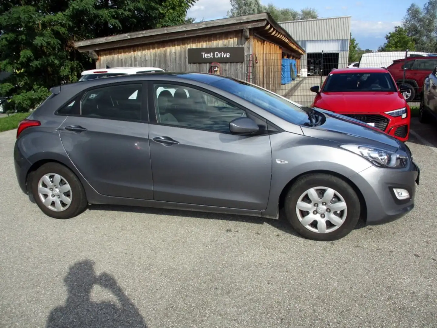 Hyundai i30 Europe Plus 1,4 CRDi 105i Grau - 2