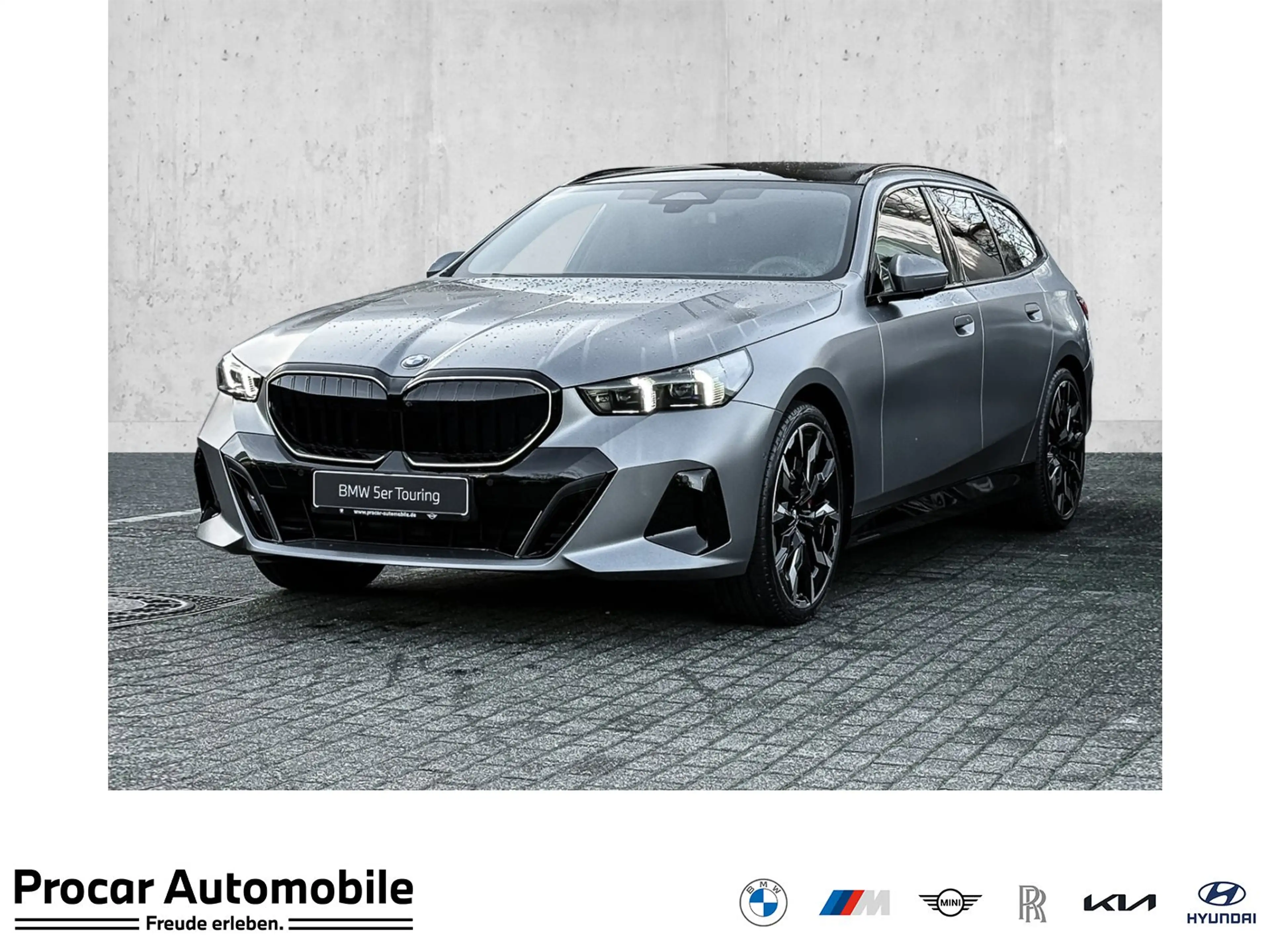 BMW 540 d xDrive Touring * M Sportpaket * Panorama Glasdac