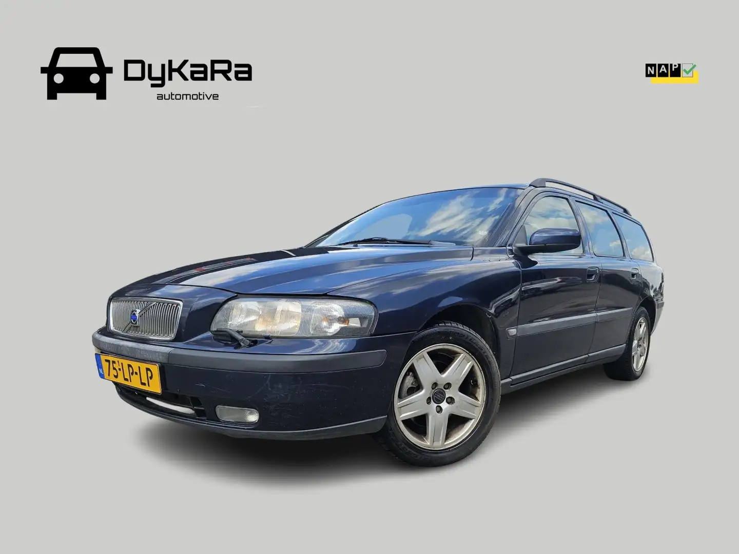 Volvo V70 2.4 D5 Geartronic Edition I Nwe APK NAP Blauw - 1