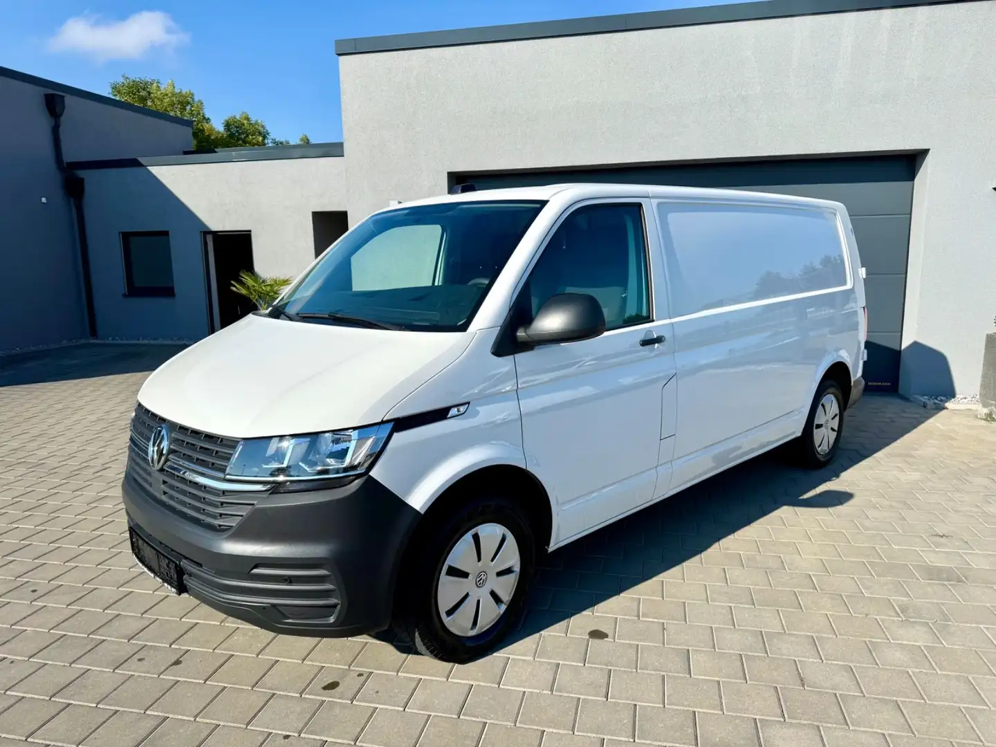 Volkswagen T6 Transporter T6.1 Transporter Lang Kasten Modell24 Navi Klima Weiß - 2