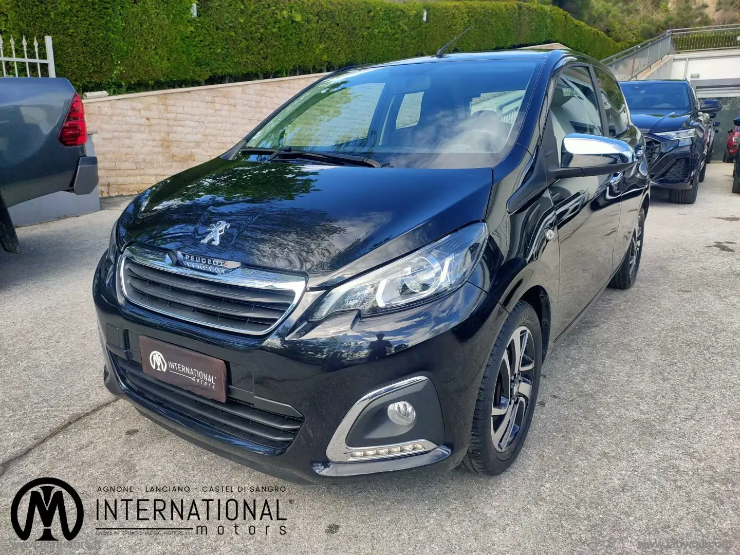 Peugeot 108 VTi 72 S&S 5 porte Allure Schwarz - 1