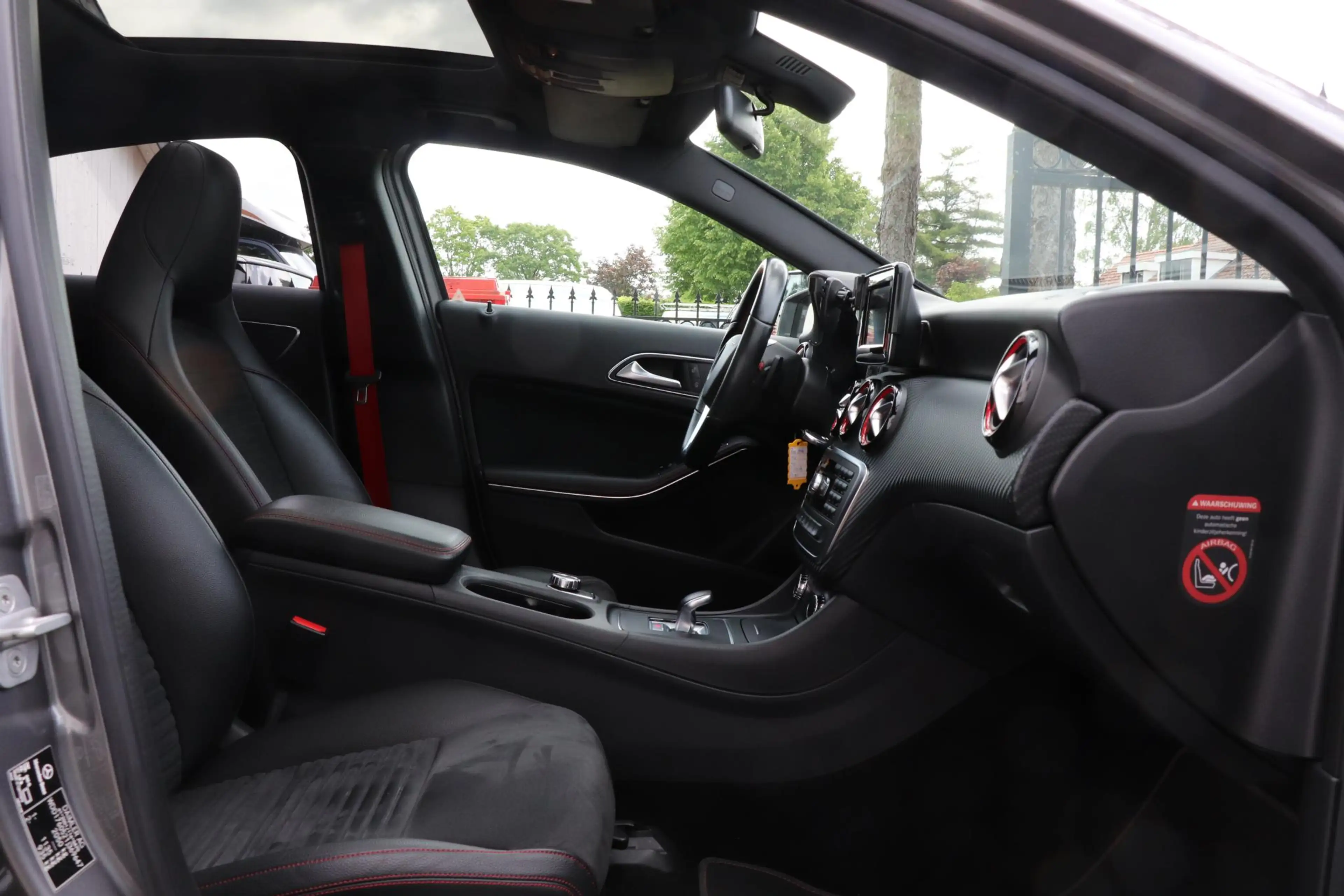 Mercedes-Benz A 45 AMG 4MATIC |Panoramadak — photo 15