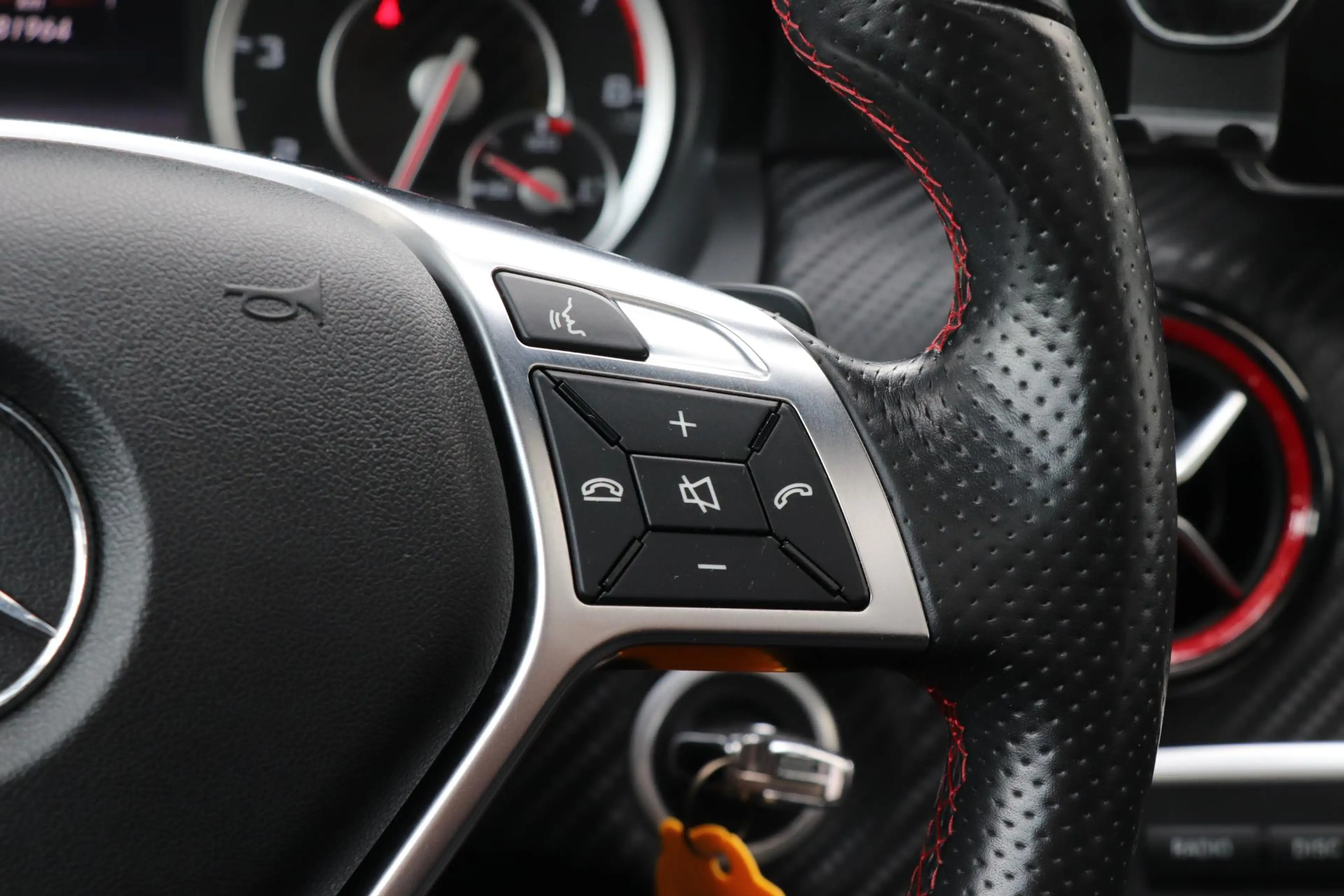 Mercedes-Benz A 45 AMG 4MATIC |Panoramadak — photo 46