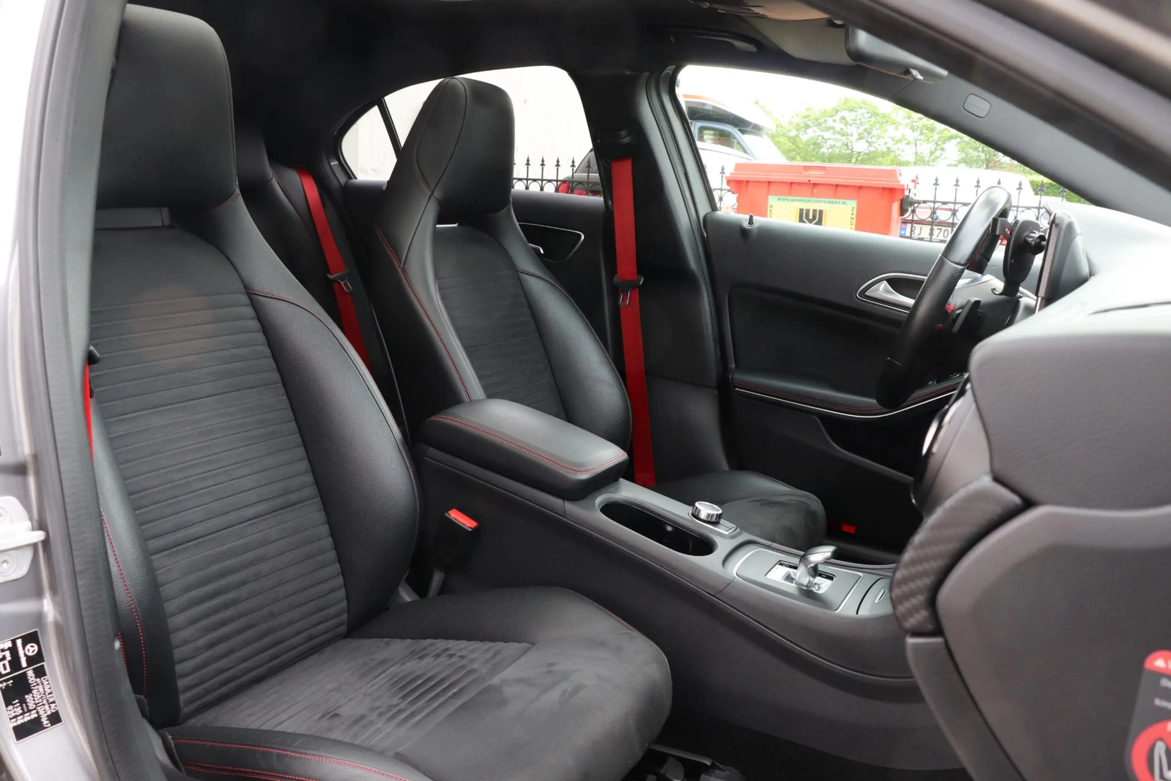 Mercedes-Benz A 45 AMG 4MATIC |Panoramadak — photo 16