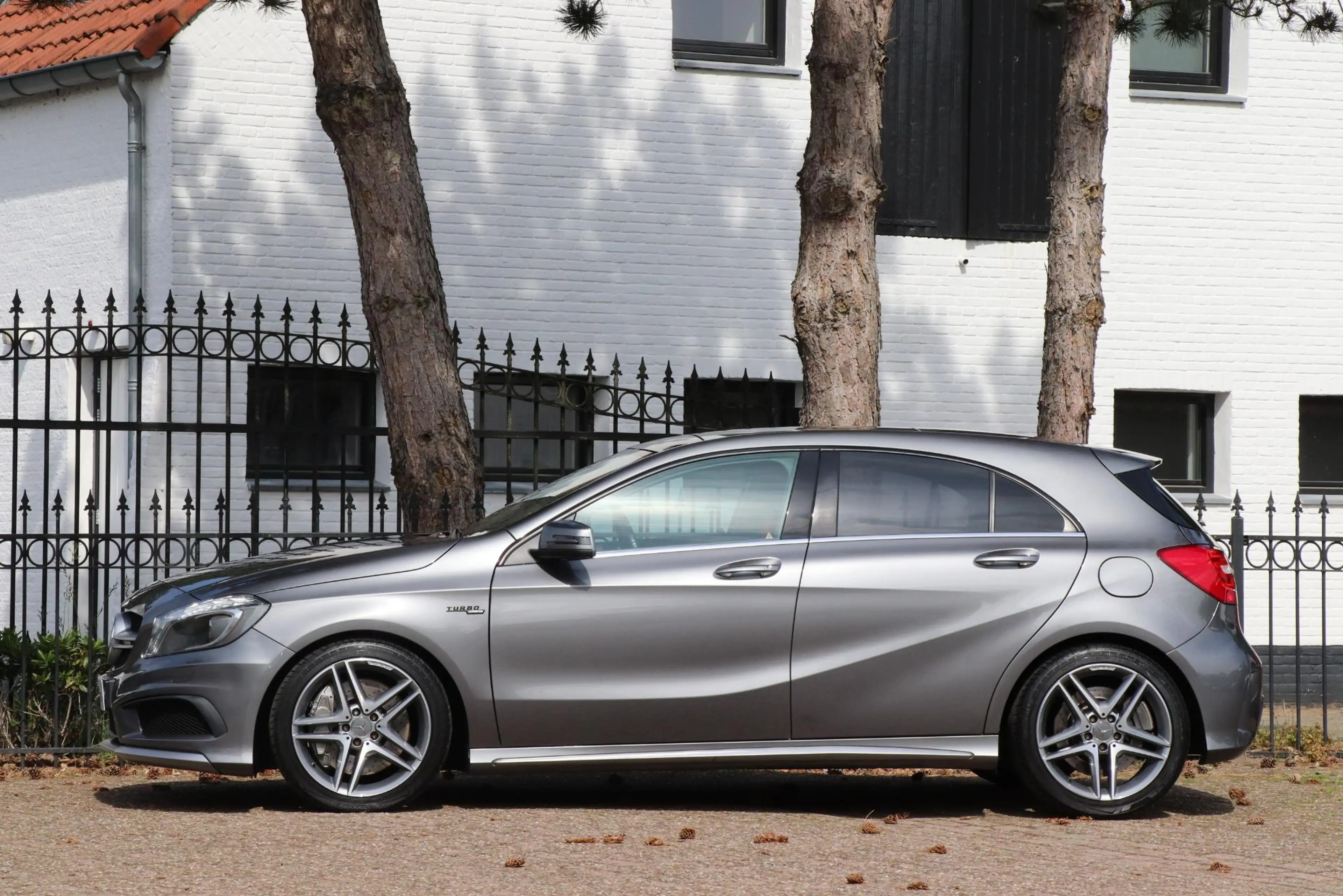 Mercedes-Benz A 45 AMG 4MATIC |Panoramadak — photo 2