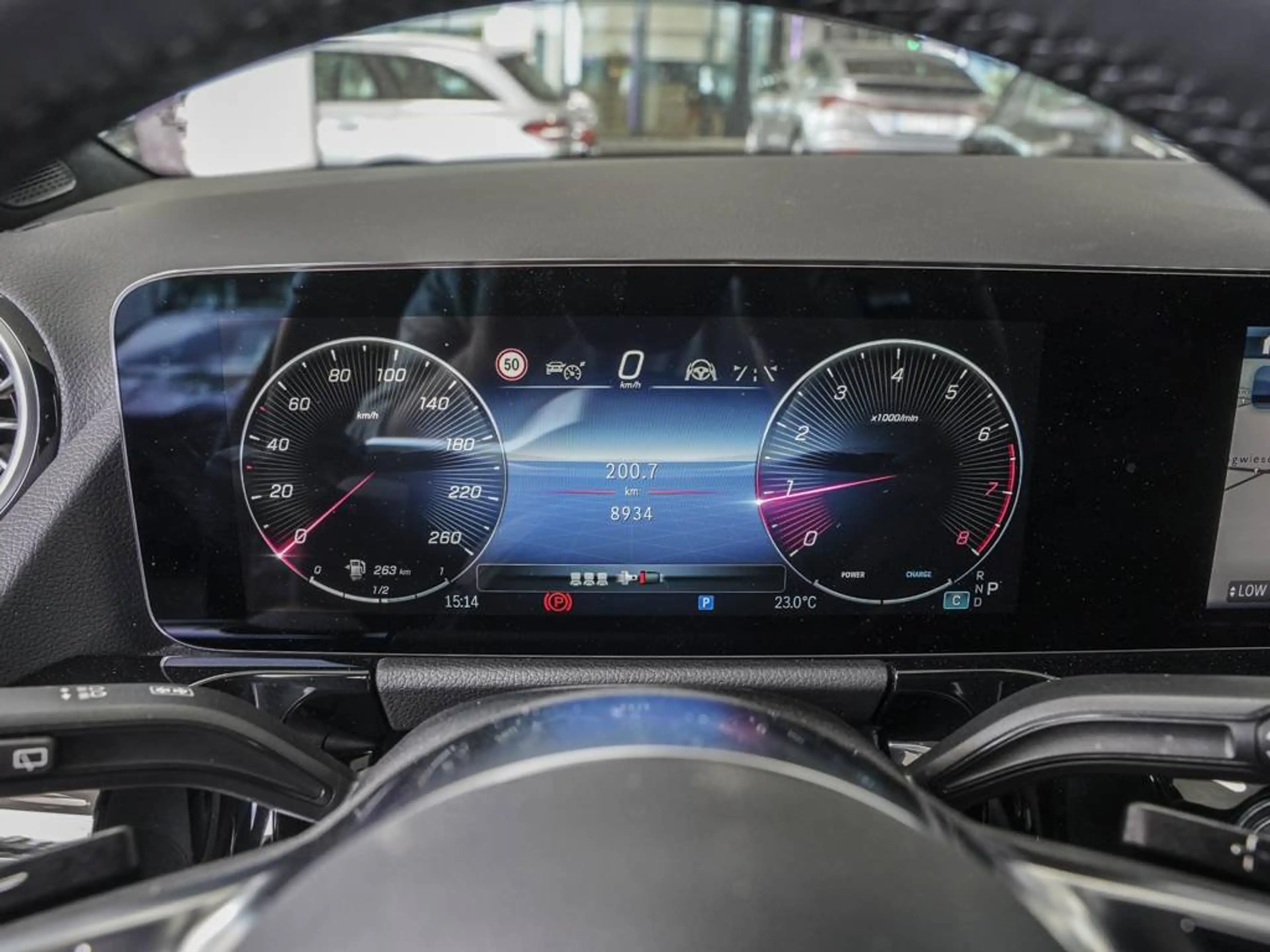 Mercedes-Benz GLA 200 Progressive Night 360°-Kamera MBUX AHK — photo 15