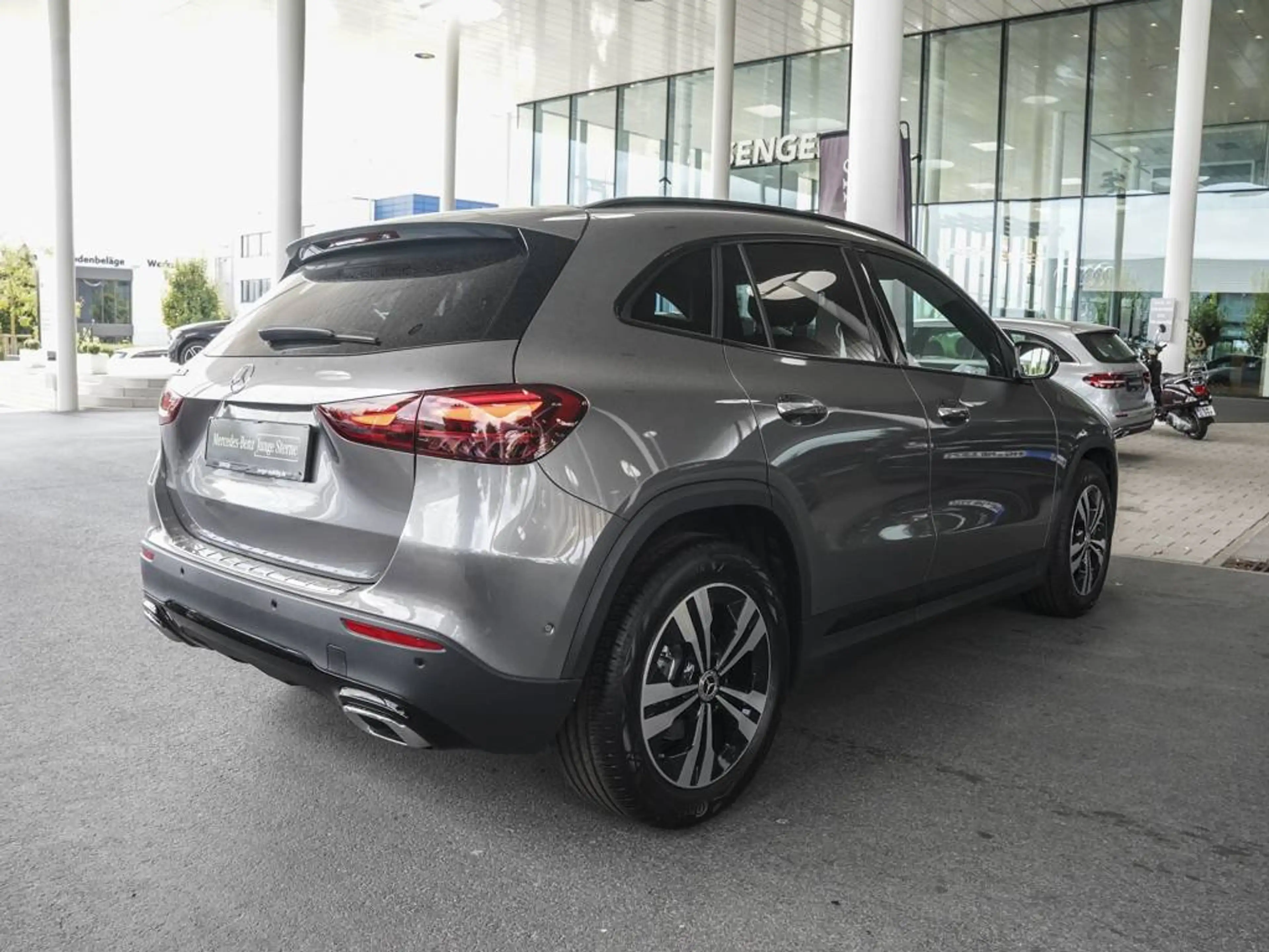 Mercedes-Benz GLA 200 Progressive Night 360°-Kamera MBUX AHK — photo 3