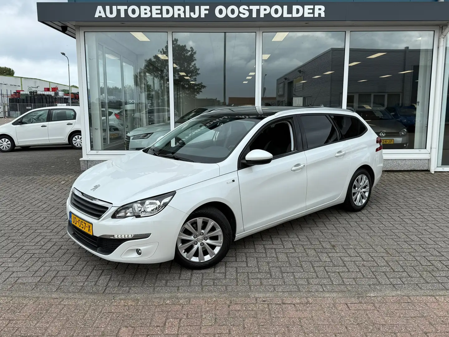 Peugeot 308 SW 1.2 PureTech Style Automaat Blanc - 1