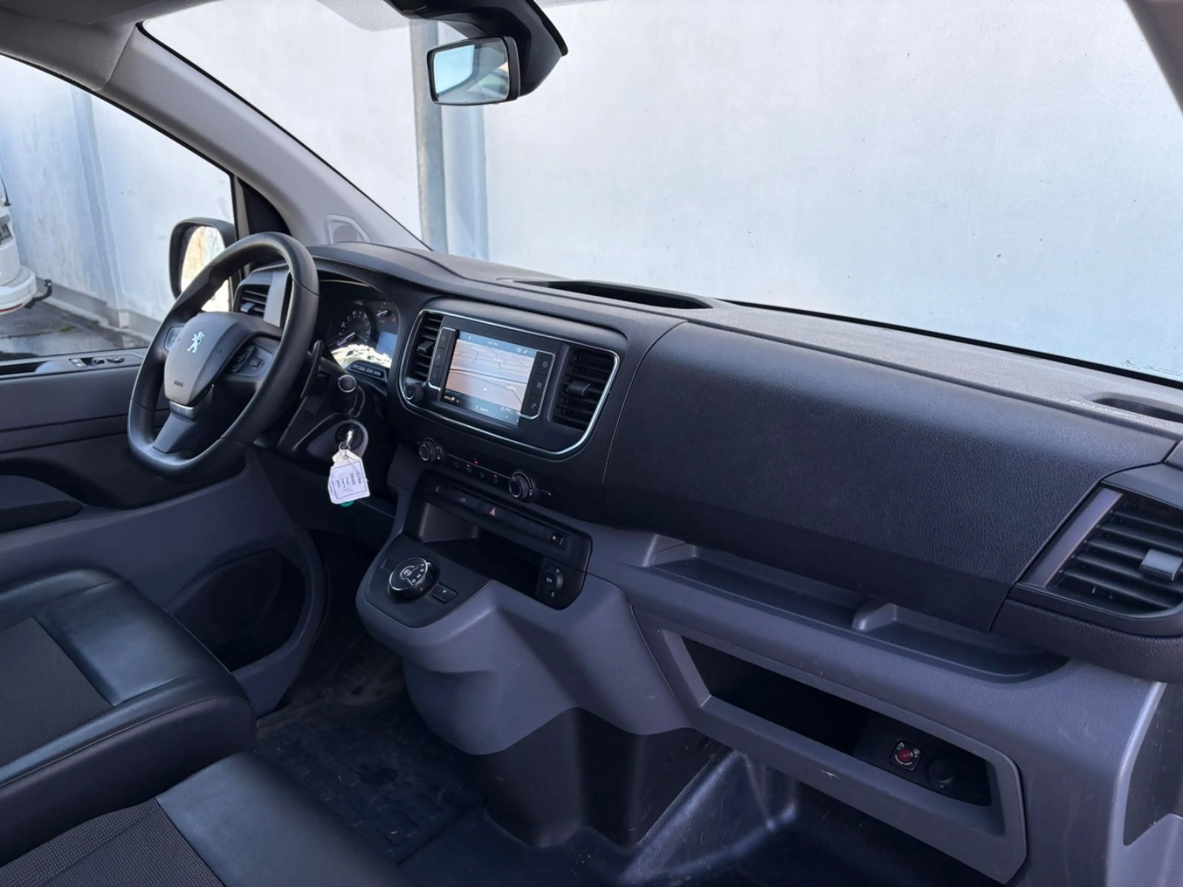 Peugeot Expert 2.0 Premium L2, Kamera, Navi, PDC — photo 12