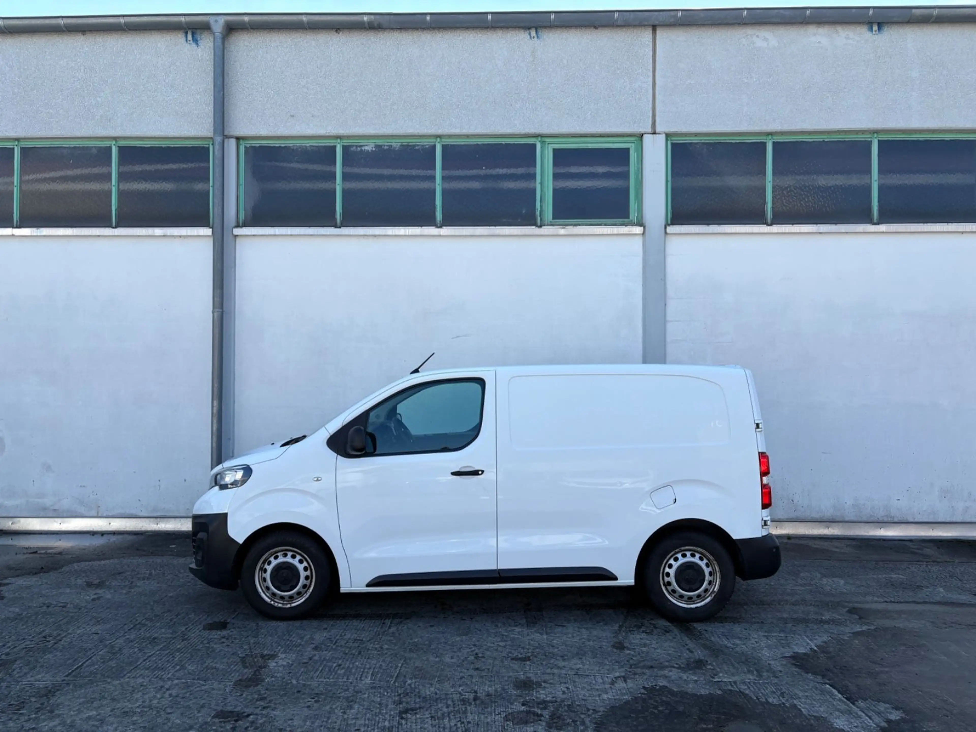 Peugeot Expert 2.0 Premium L2, Kamera, Navi, PDC — photo 2