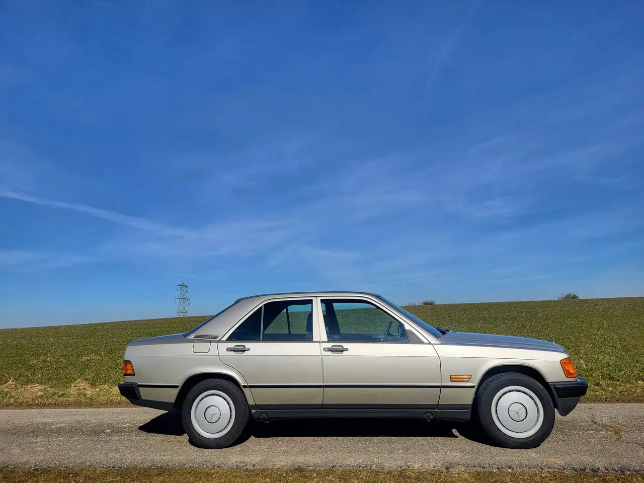 Mercedes-Benz 190 E, foto 6
