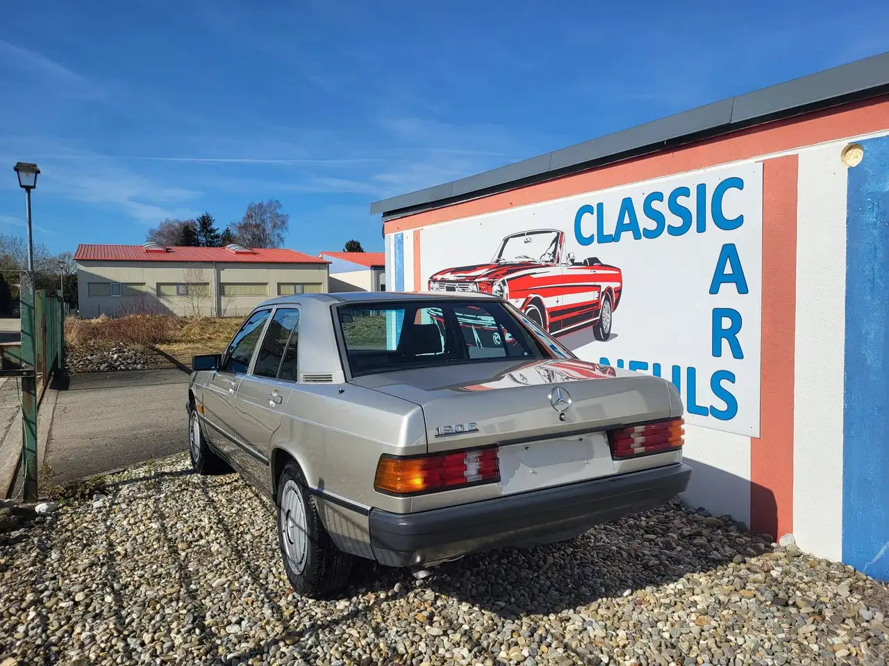 Mercedes-Benz 190 E, foto 2